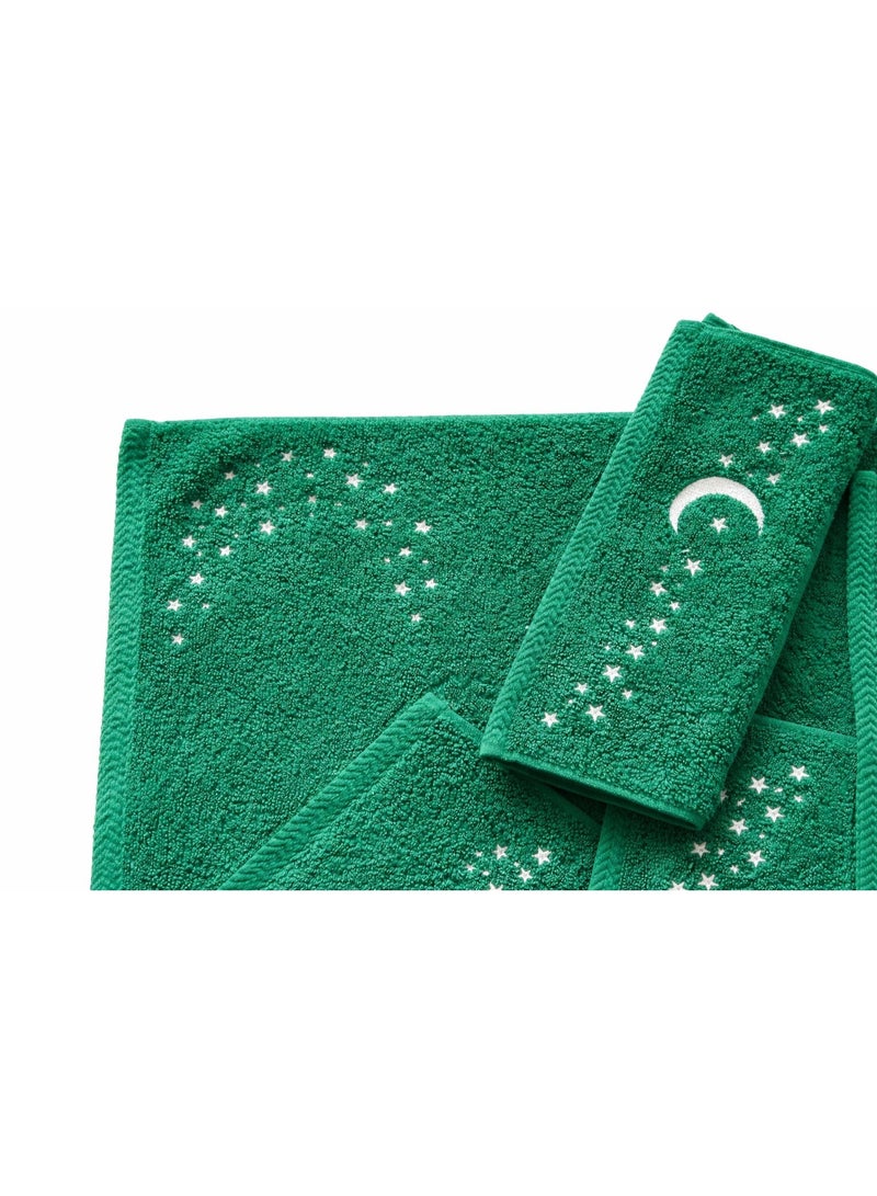 Green Cotton Towel Set – Soft & Absorbent – Crescent & Star Design